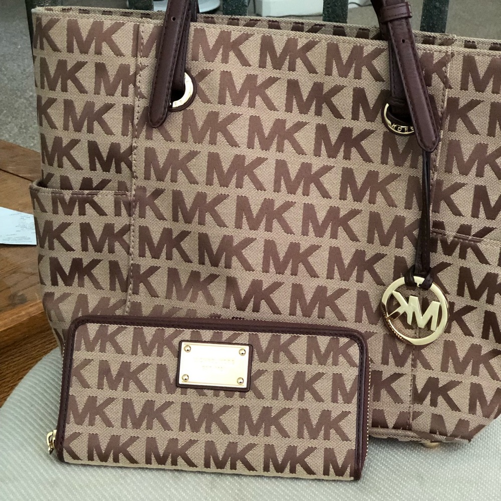 Michael Kors Handbag and Wallet